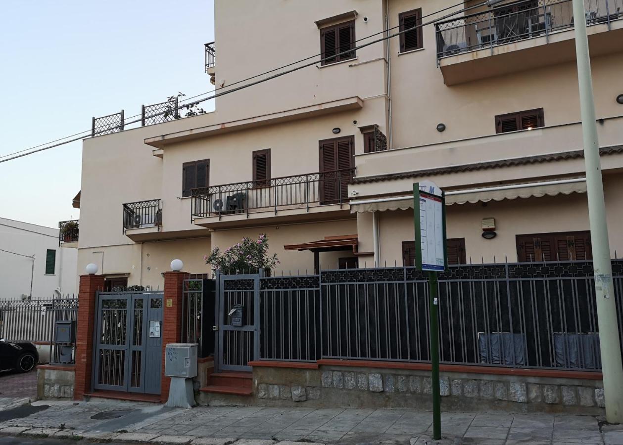 La Casetta Della Musica Mondello Buitenkant foto